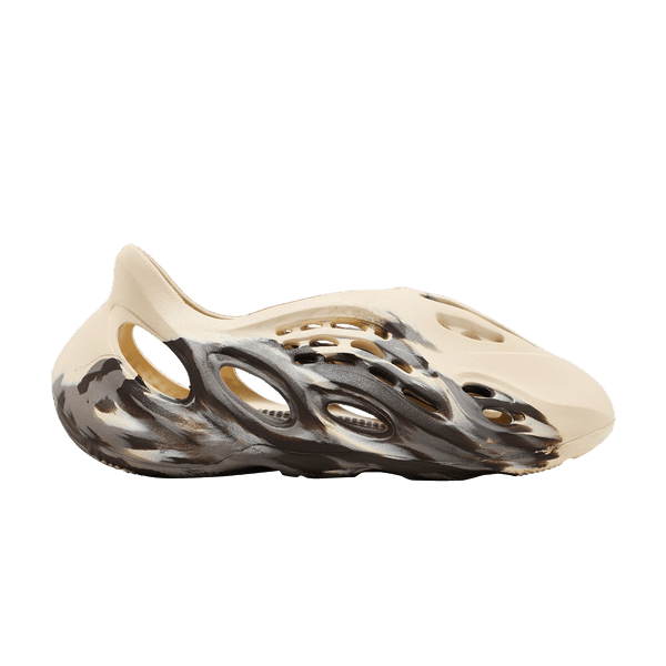 Yeezy MX Cream Clay Foam RNR - product image from the listing.