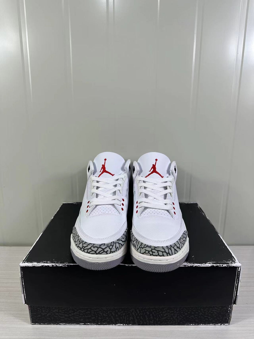 Air Jordan 3 Retro White Cement Reimagined DN3707-100 - product image from the listing.