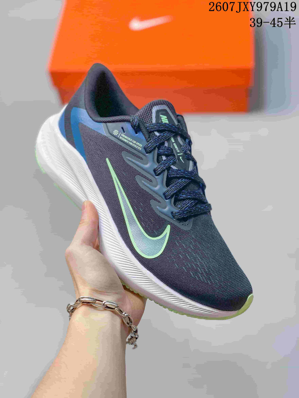 Men's Nike Zoom Winflo 7 Running Sneakers Navy Green 07JXY979A19 - product image from the listing.