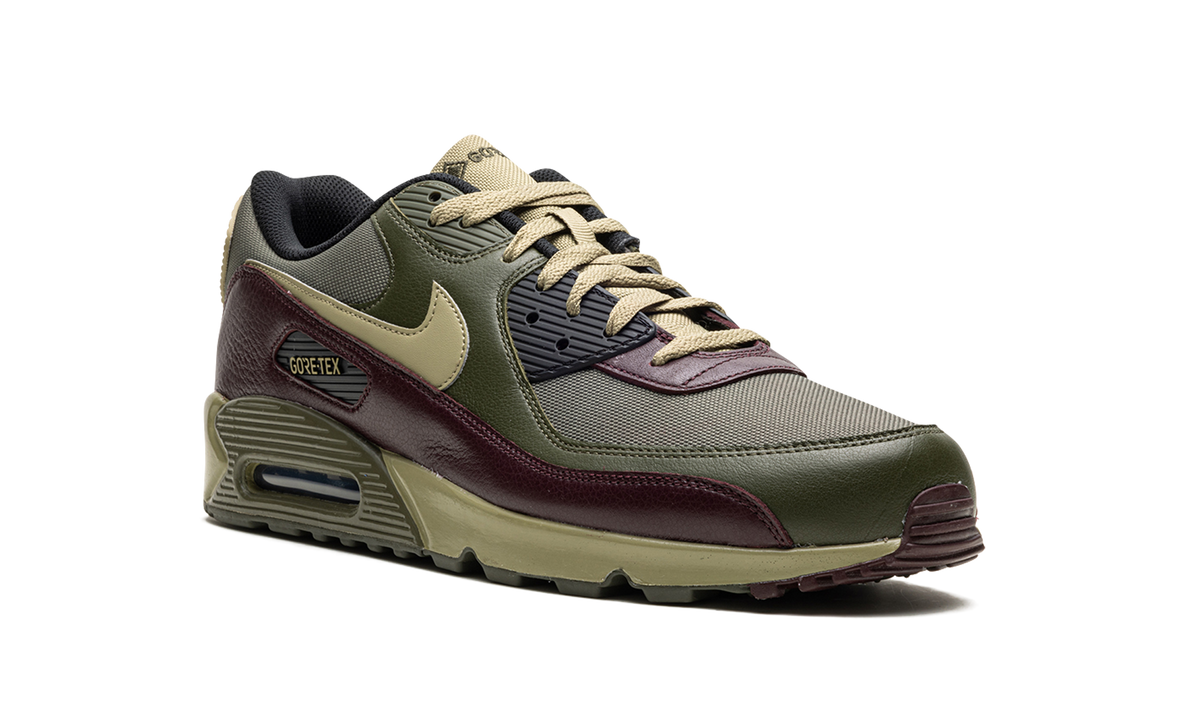 "Medium Olive" Air Max 90 Gore-Tex FD5810 200 - product image from the listing.