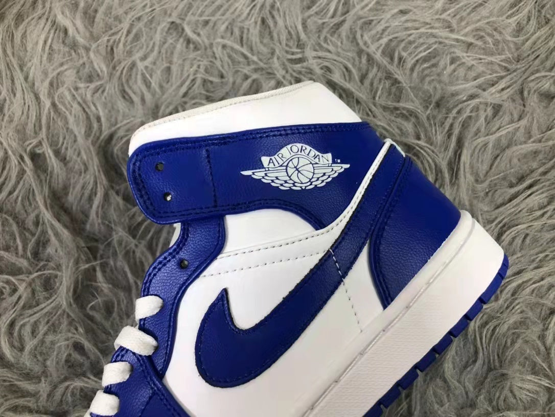 Jordan Air Mid A-J-1 Kentucky White Blue B62-104 Trainers - product image from the listing.