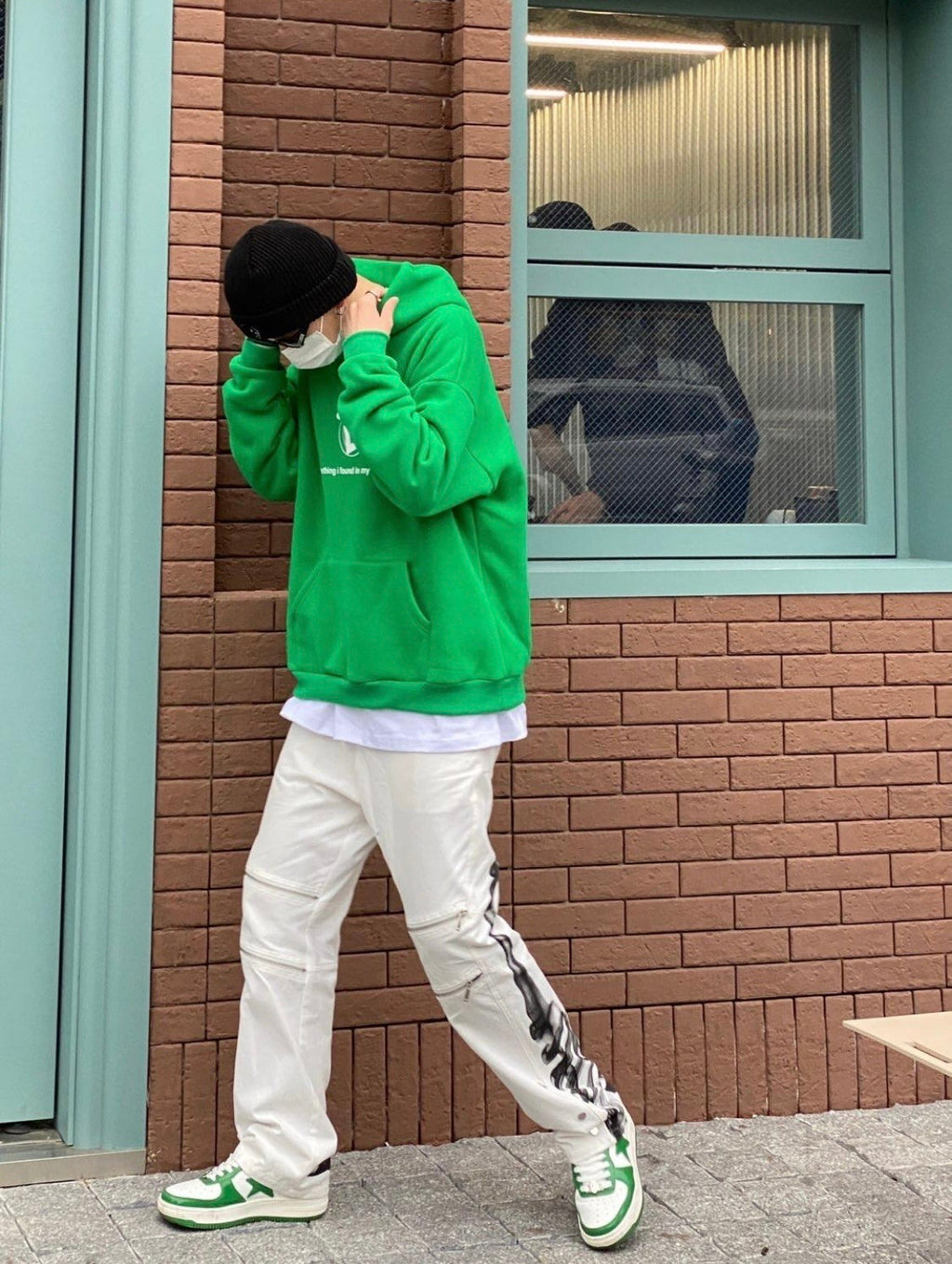 BAPE STA Low Trainers in Green and White 1H70-191-001 - product image from the listing.