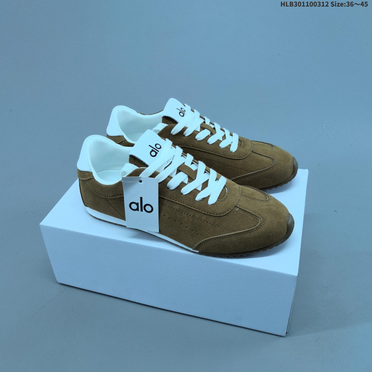 Alo Sunset Sneakers in Suede-Look Low-Cut Style - product image from the listing.