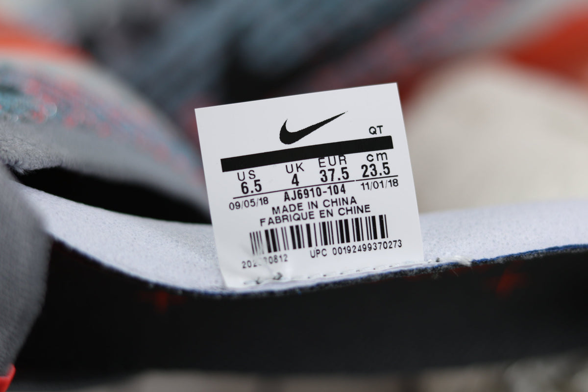 Nike Air VaporMax Flyknit 3 AJ6910-601 Trainers - product image from the listing.