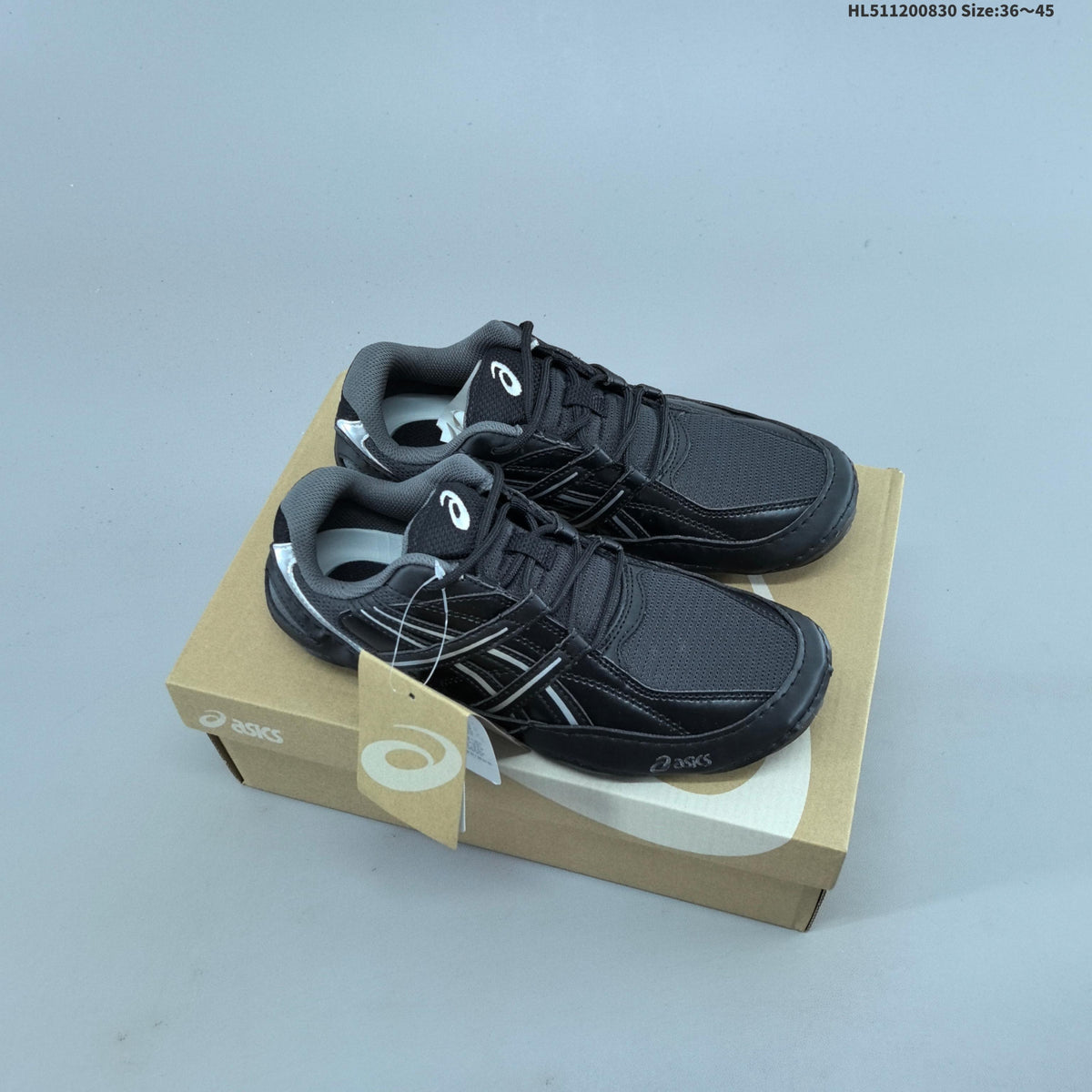 ASICS Hypersync Low-Profile Lace-Up Trainers - product image from the listing.