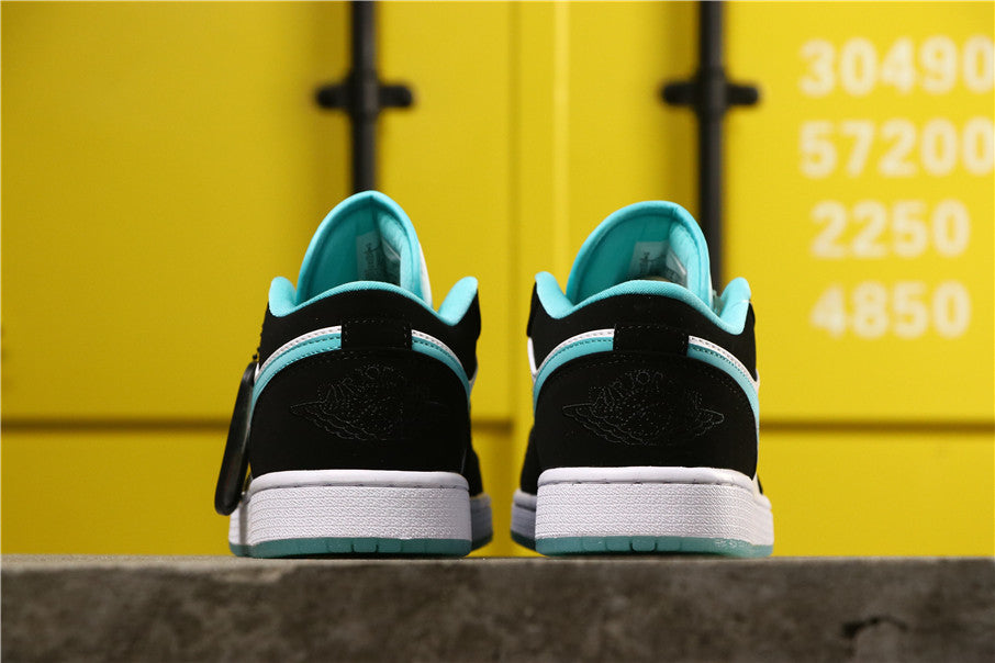 White Island Green CQ9828-131 Sneakers - Air Jordan 1 Low - product image from the listing.