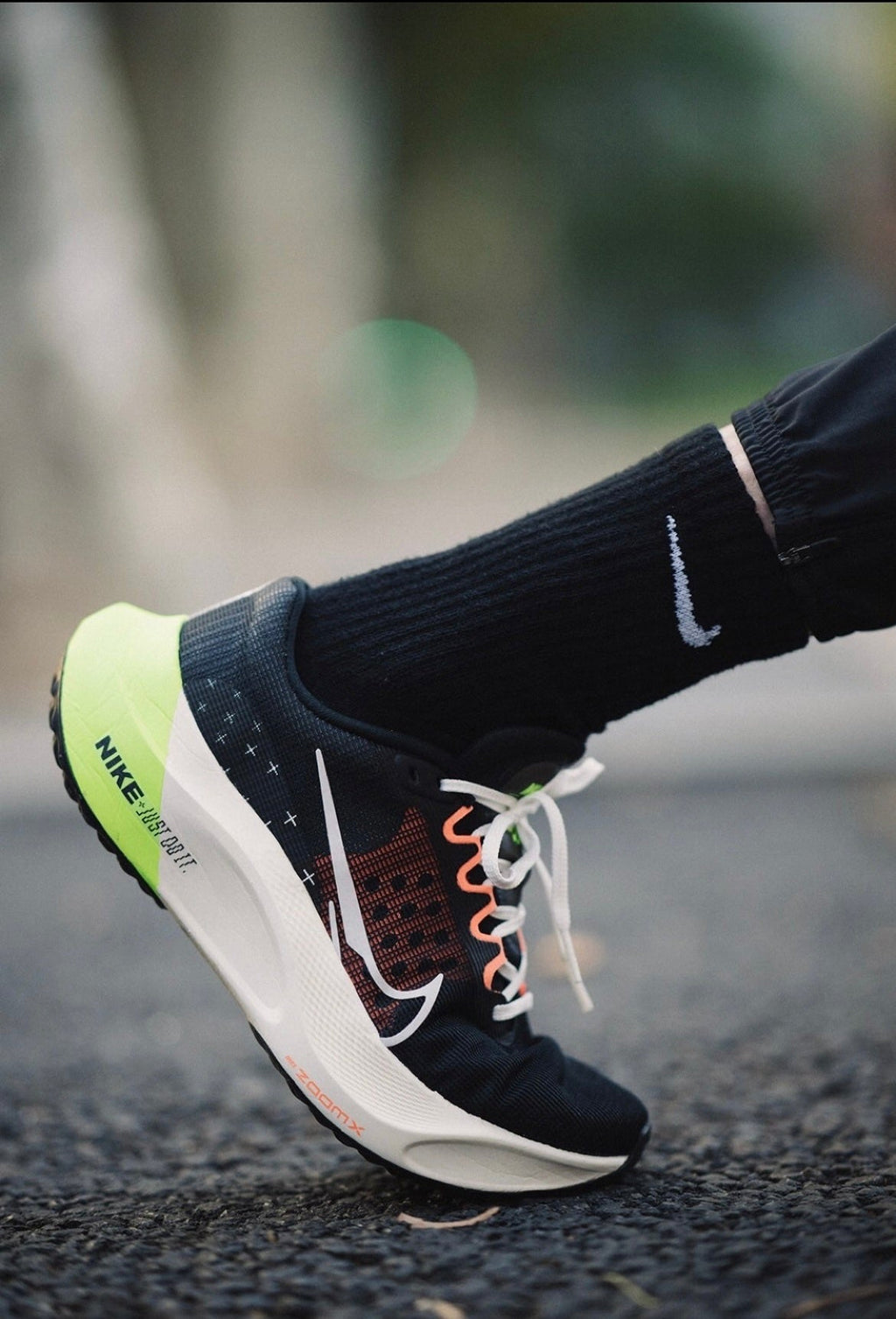 Nike Zoom Fly 5 Running Shoes in Black Volt FB1847-011 - product image from the listing.