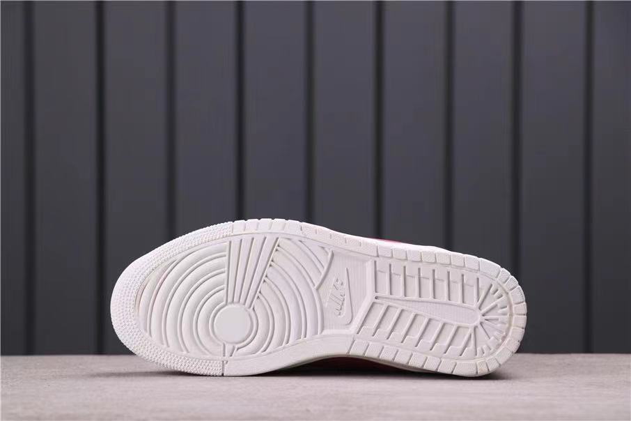 Air Jordan 1 Zoom Comfort Dusty Pink CT0979-602 - product image from the listing.