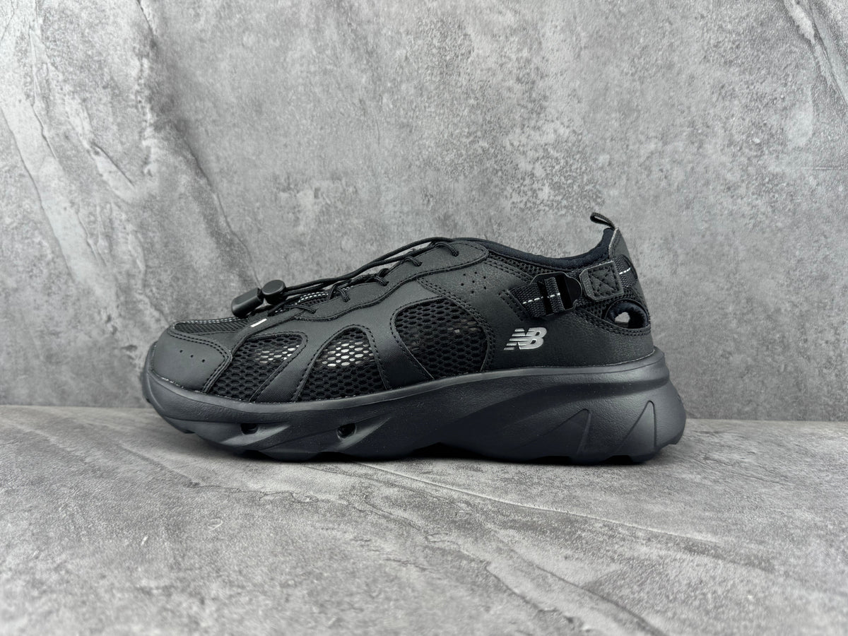 New Balance Black Mesh Trainers with Chunky Sole - product image from the listing.