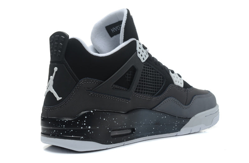 Air Jordan 4 Retro Oreo Basketball Sneakers - product image from the listing.
