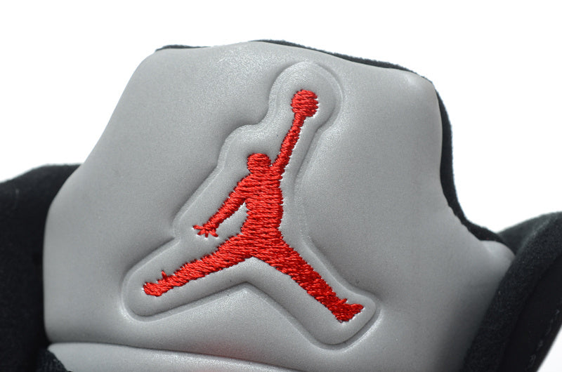 Air Jordan 5 Retro Black and Silver High-Top Sneakers - product image from the listing.