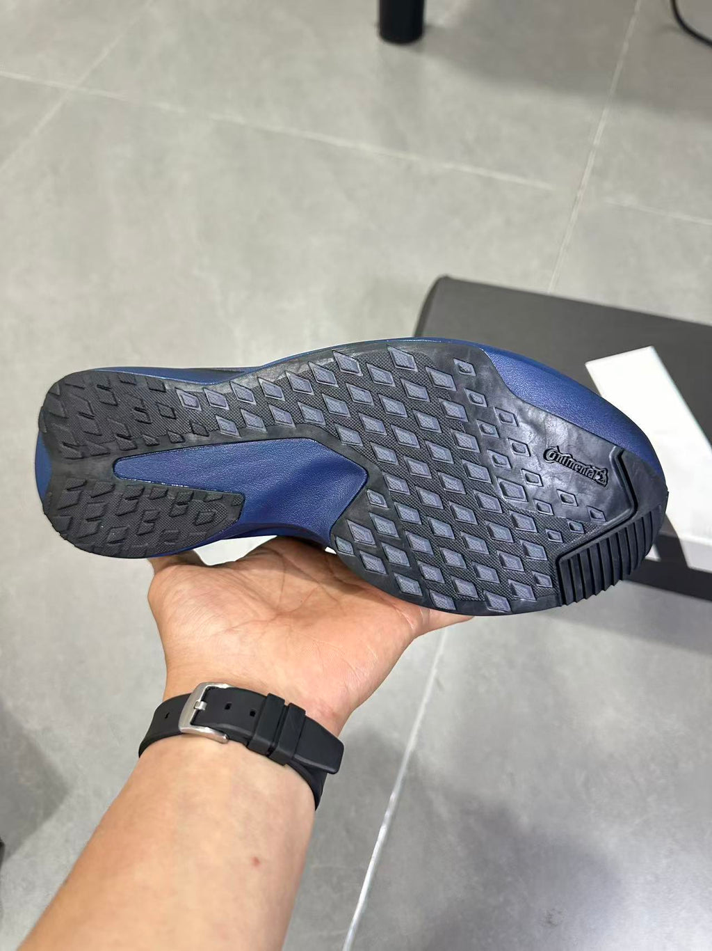 Nike Zoom Lightstrike Pro Running Shoes in Black Blue KK0310 - product image from the listing.