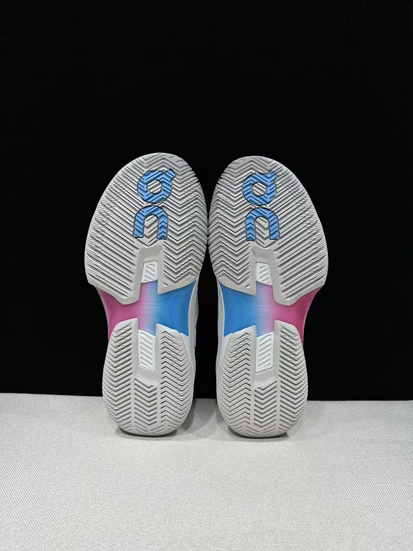 On The Roger Pro Fire Clay White Court Trainers - product image from the listing.