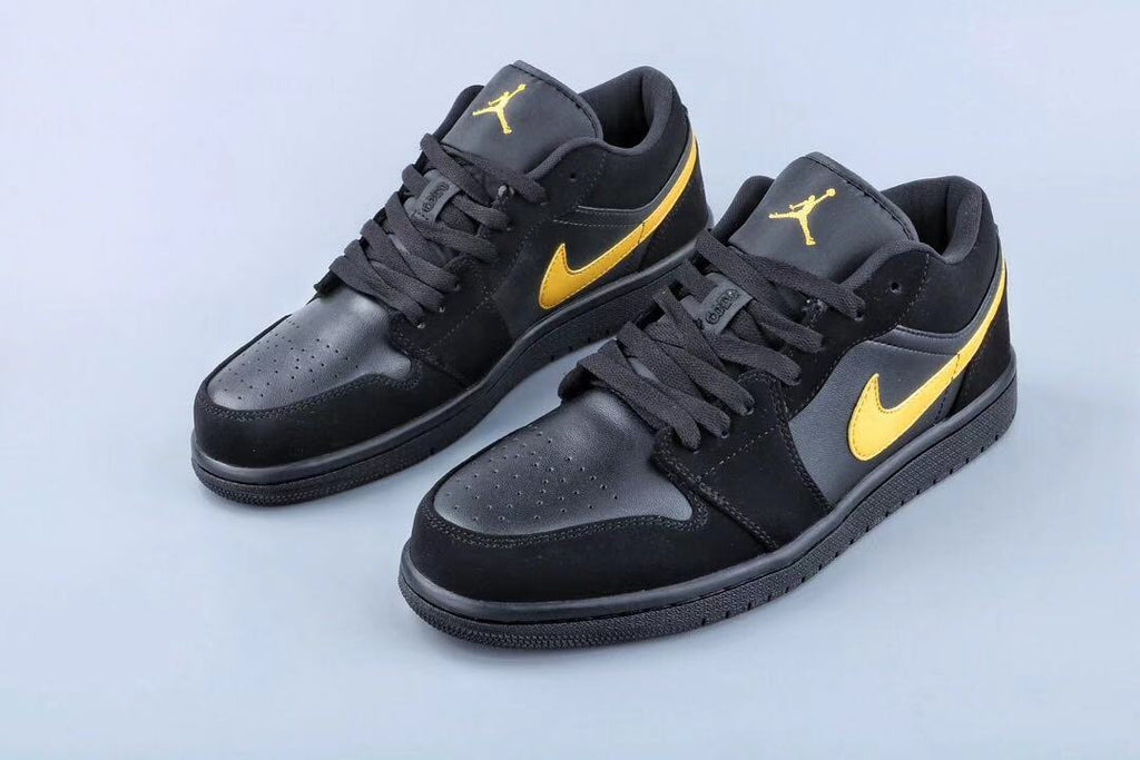Black and Yellow Sneakers 071 - Jordan 1 Low - product image from the listing.