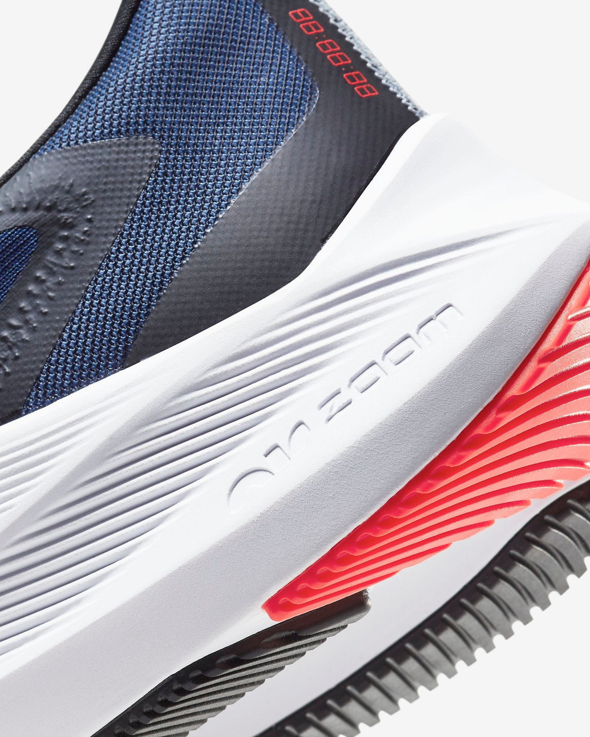 Nike Zoom Winflo 7 Shoes for Running CJ0291-400 - product image from the listing.