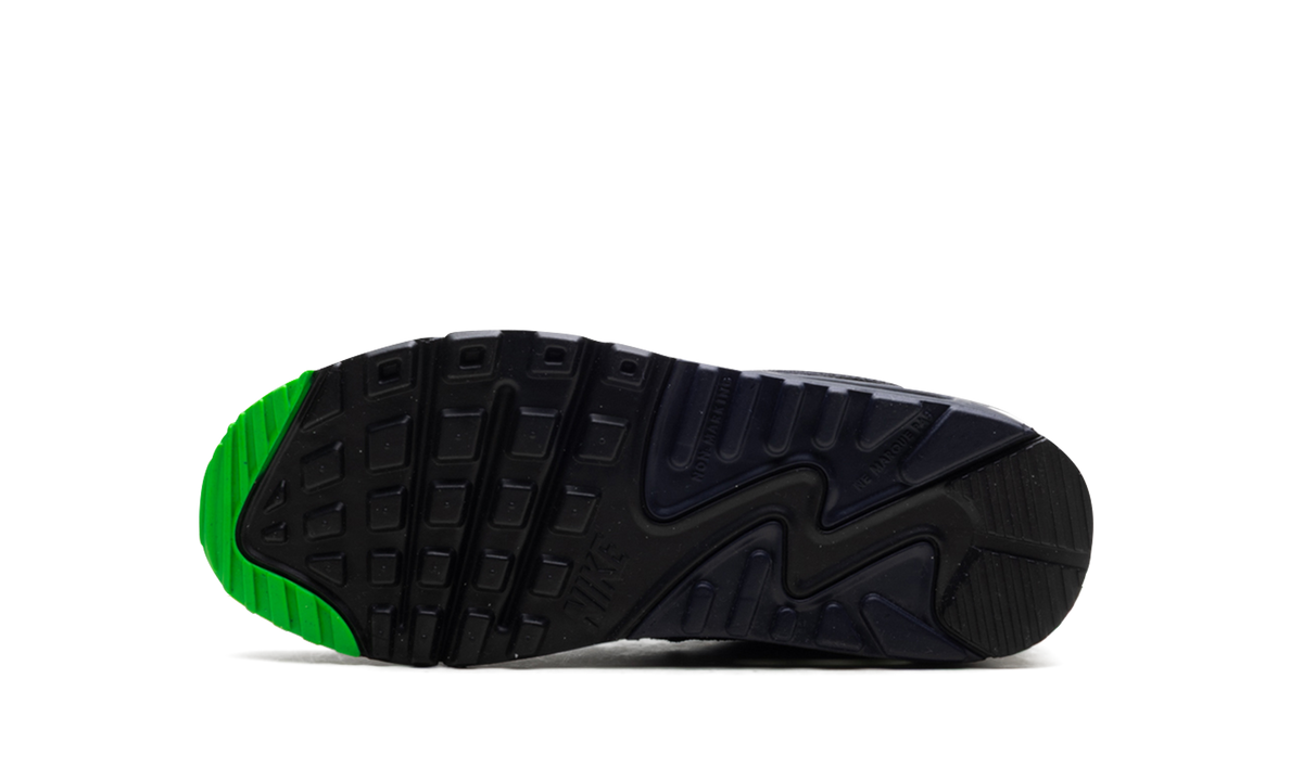 "Scream Green" AIR MAX 90 LTR SE GS DN4376 001 - product image from the listing.
