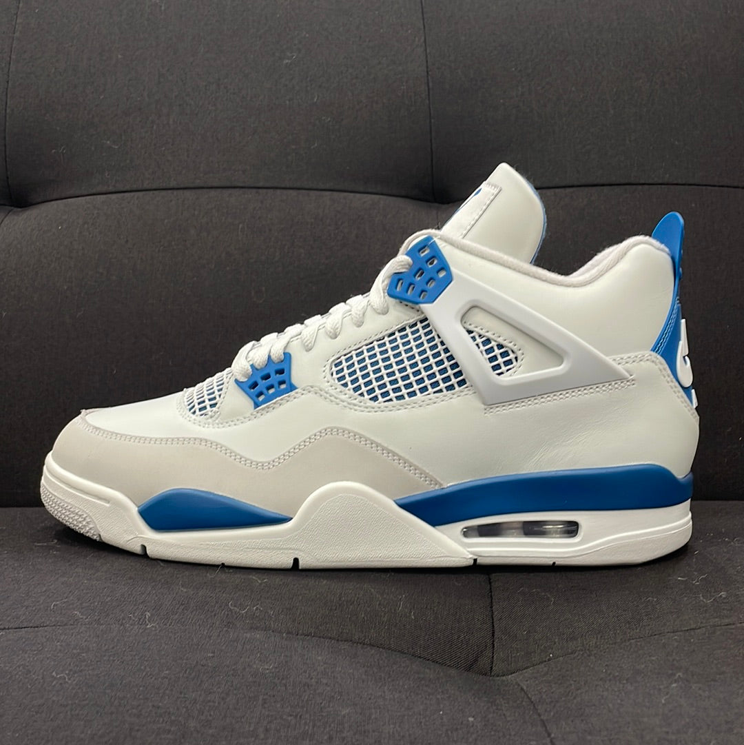 Military Blue (2024) - Jordan 4 Retro - product image from the listing.