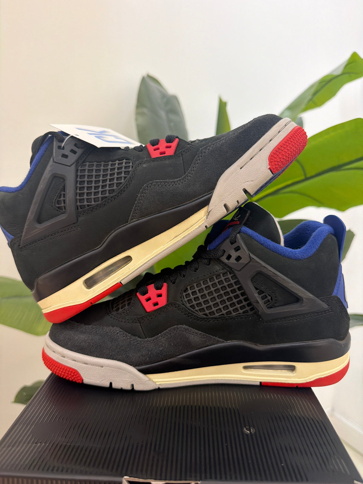 Air Jordan 4 - Rare - product photo shown in the listing for this item.