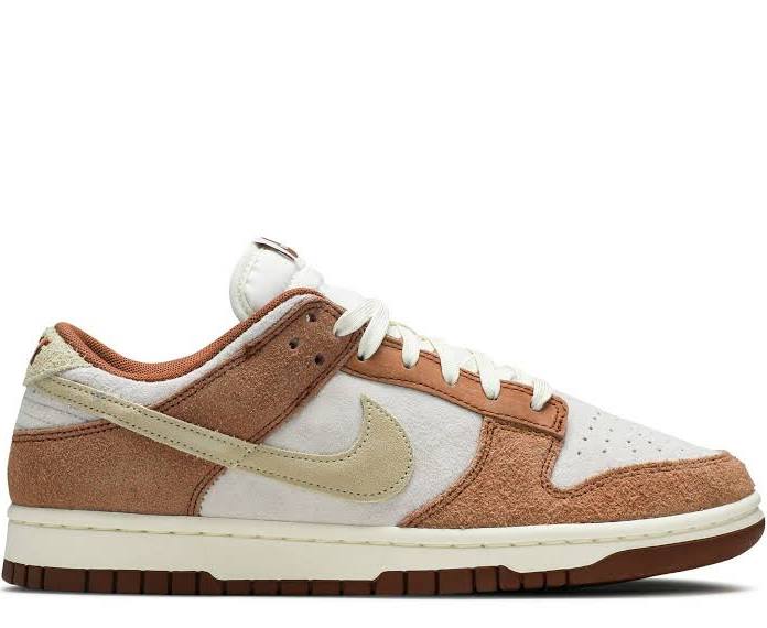 Dunk Low - Medium Curry - product photo shown in the listing for this item.