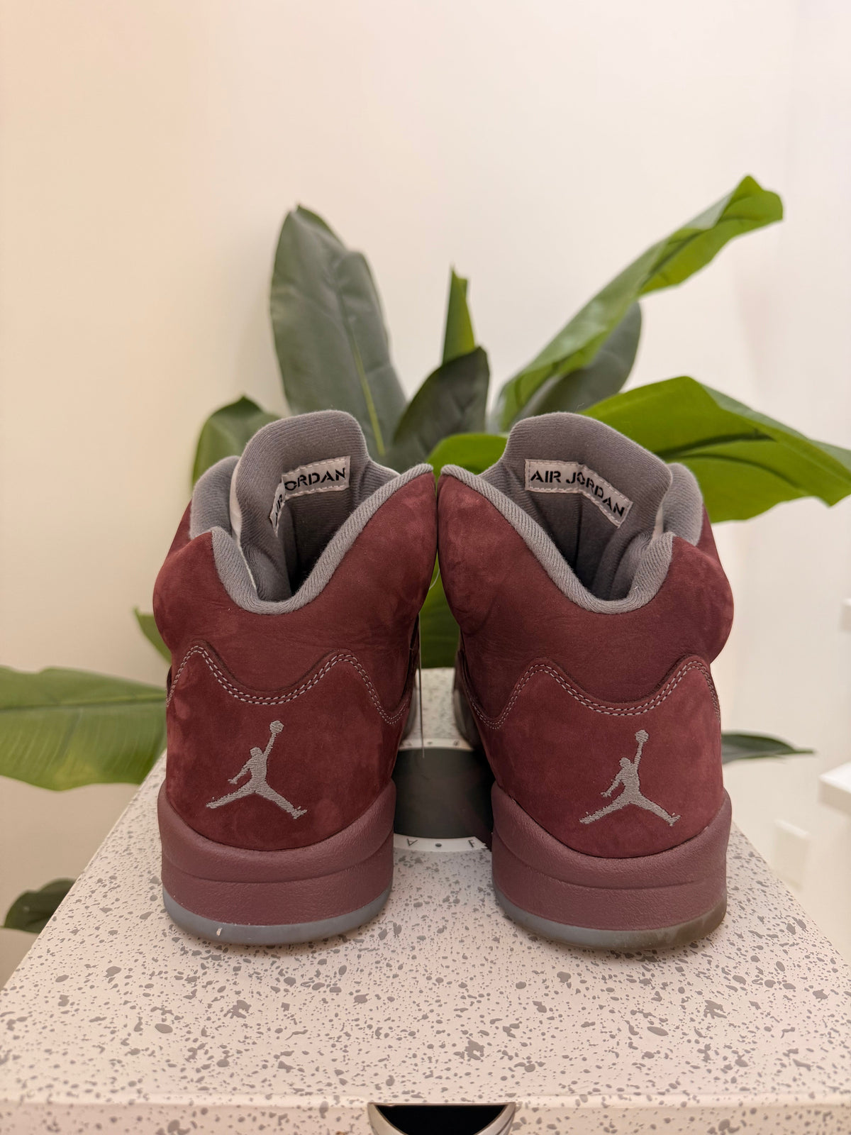 Jordan 5 - Burgundy - product photo shown in the listing for this item.