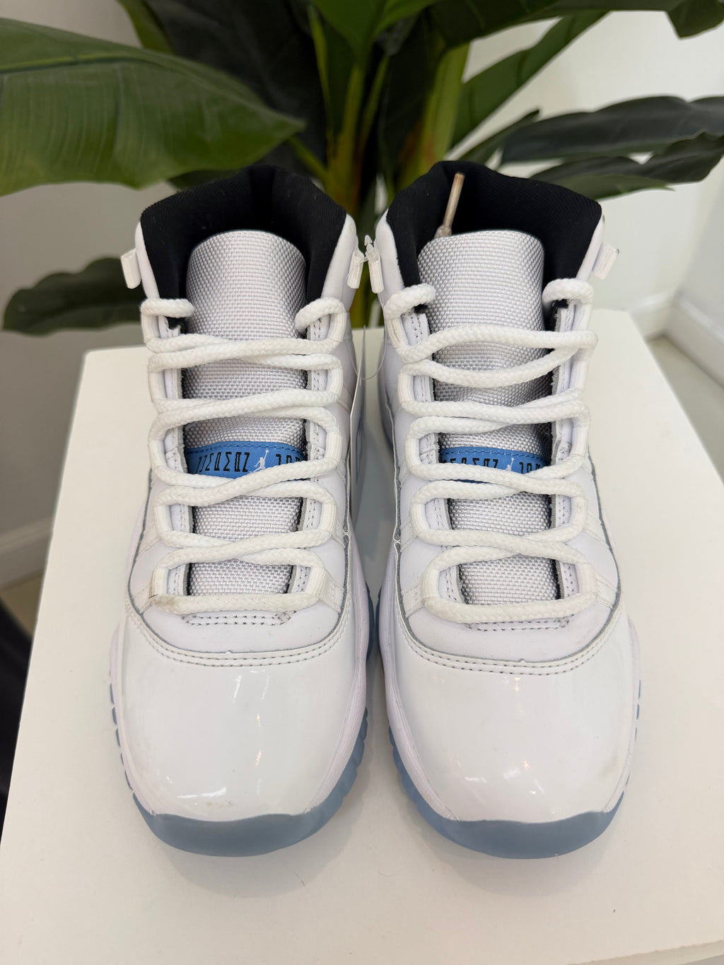 Jordan 11 - Legend Blue - product photo shown in the listing for this item.