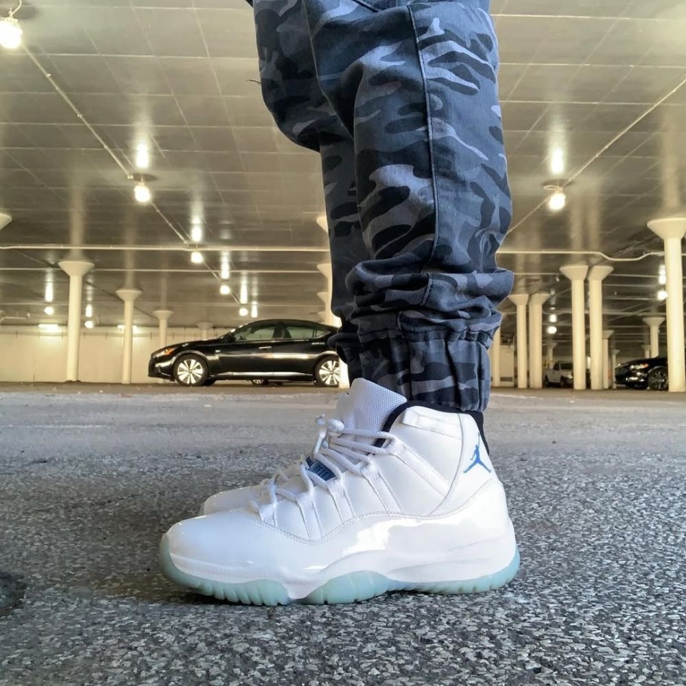 Legend Blue - Air Jordan 11 Retro 2014 - product image from the listing.