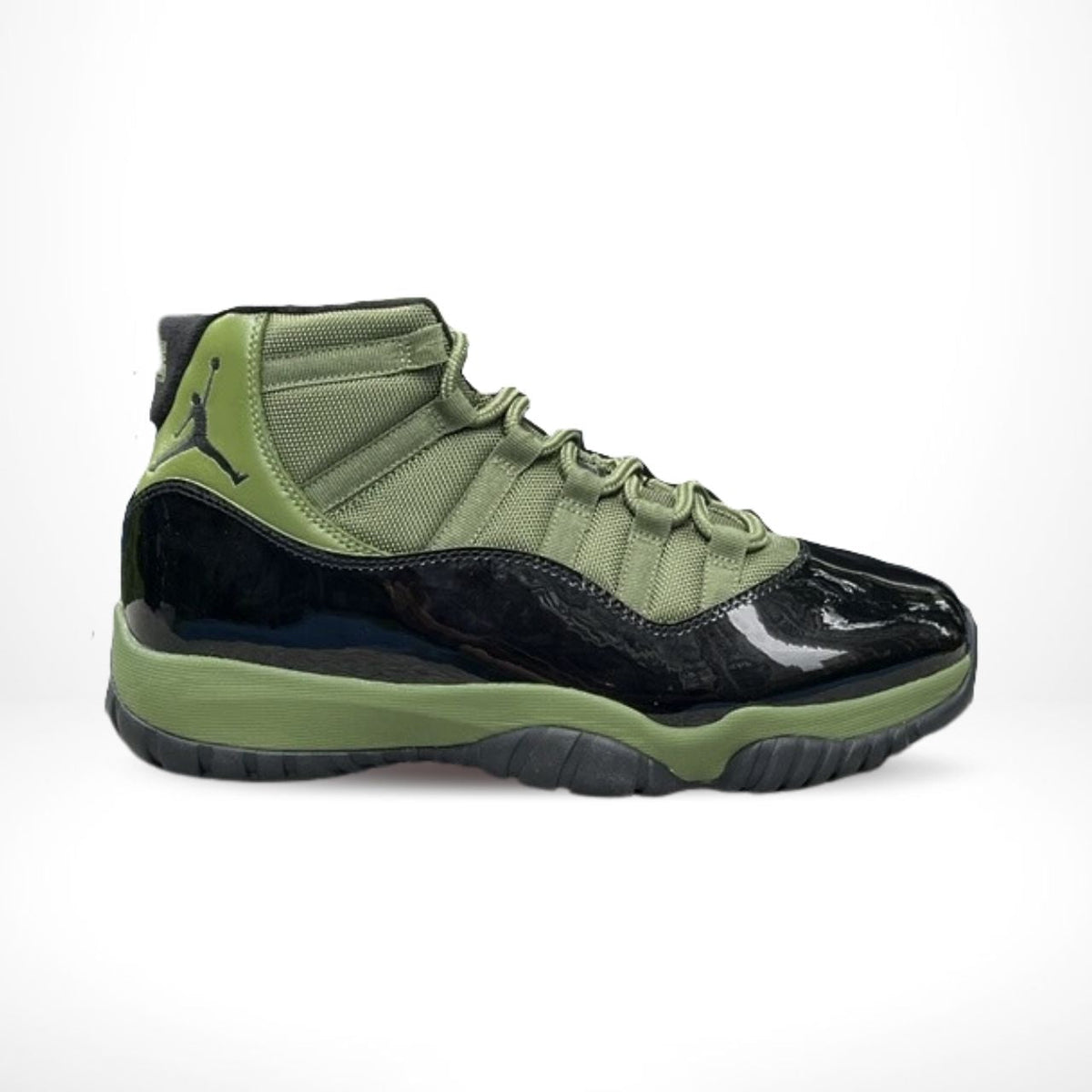 Air Jordan 11 Retro Army in Green - product image from the listing.