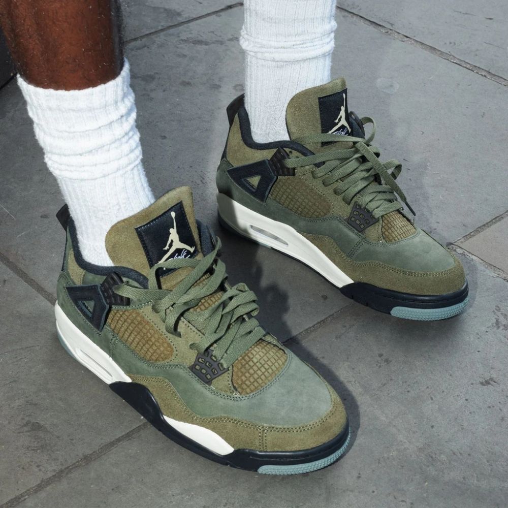 Medium Olive Canvas SE - Air Jordan 4 Retro Craft - product image from the listing.