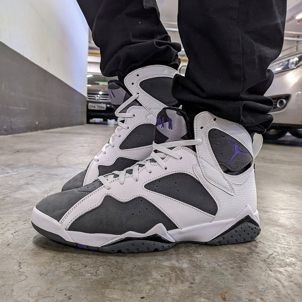 Flint Grey - Air Jordan 7 Retro 2021 - product image from the listing.