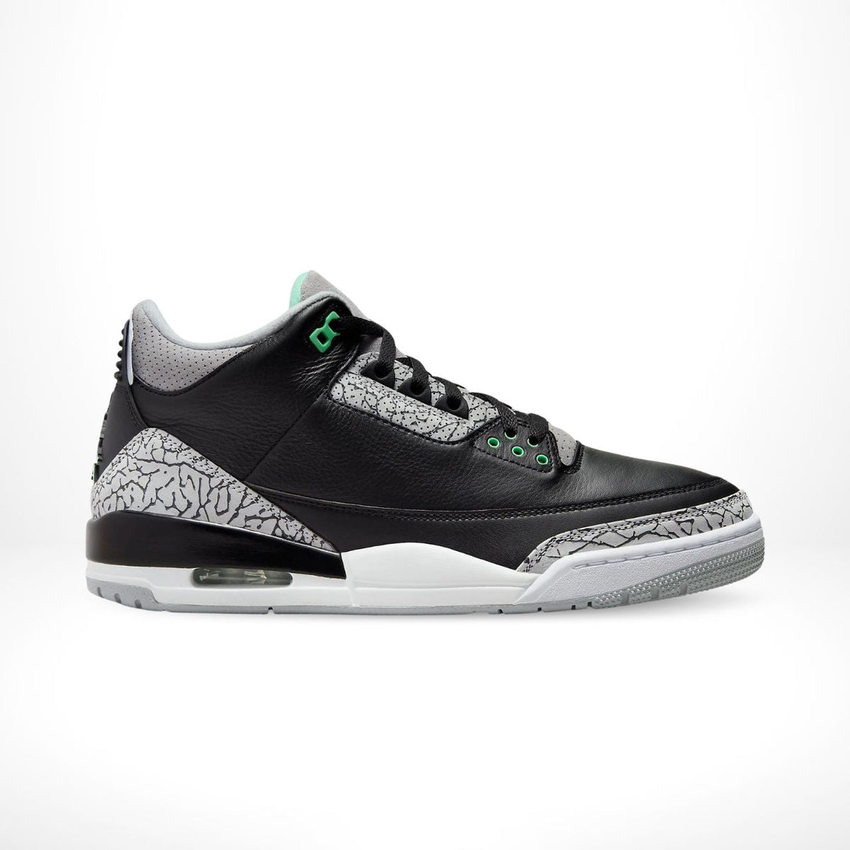 Green Glow - Air Jordan 3 Retro - product image from the listing.
