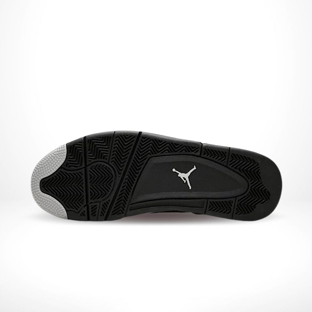 Oreo Tech Grey - Air Jordan 4 Retro 2015 - product image from the listing.