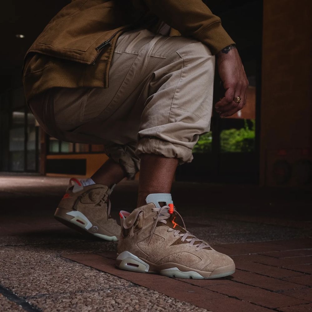 X Travis Scott British Khaki SP - Air Jordan 6 Retro - product image from the listing.