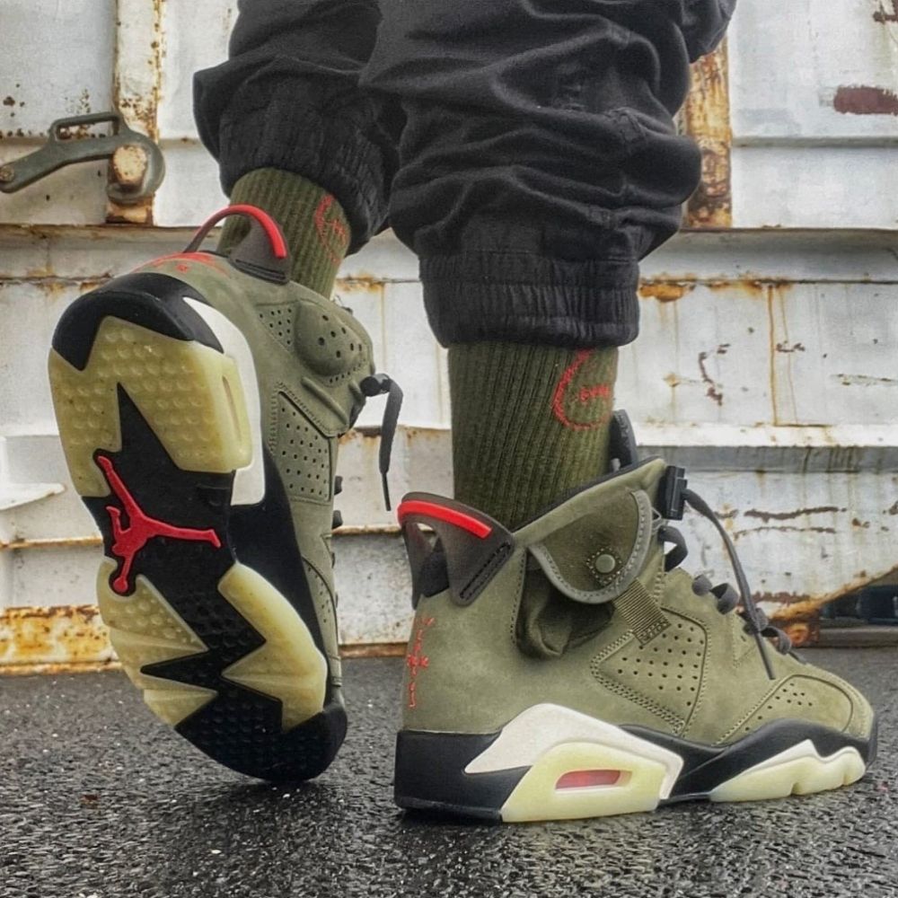 X Travis Scott Olive SP - Air Jordan 6 Retro - product image from the listing.