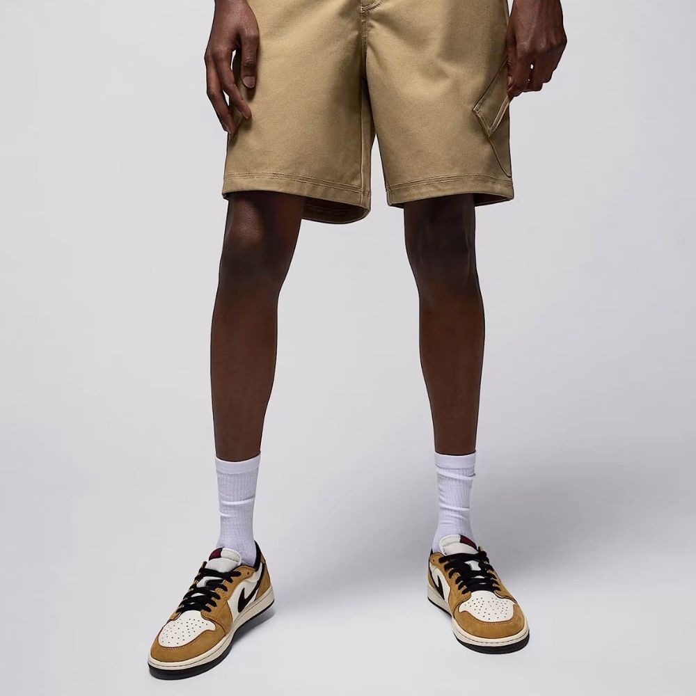 Rookie of the Year - Air Jordan 1 Retro Low OG - product image from the listing.
