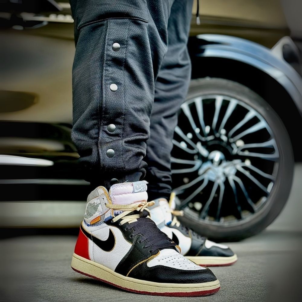 White/Black/Varsity Red - Air Jordan 1 Retro High OG NRG x Union LA Black Toe - product image from the listing.