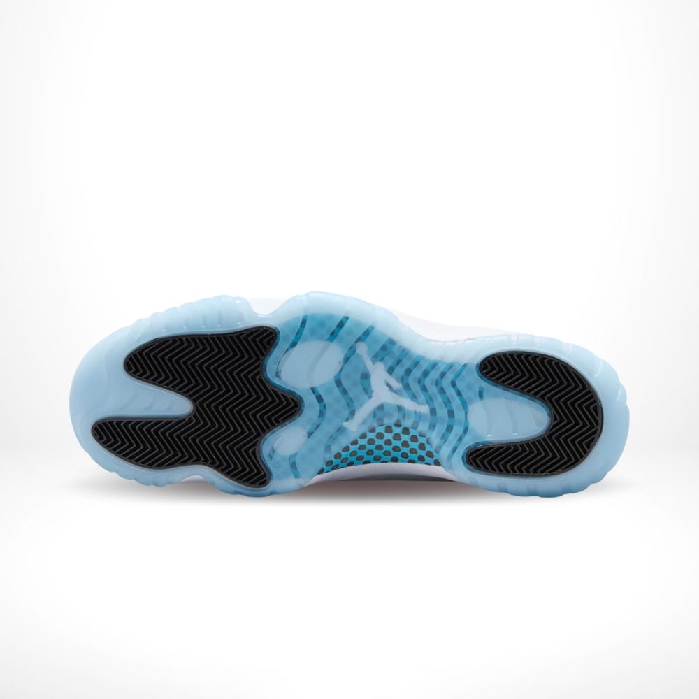 Legend Blue Columbia - Air Jordan 11 2024 - product image from the listing.