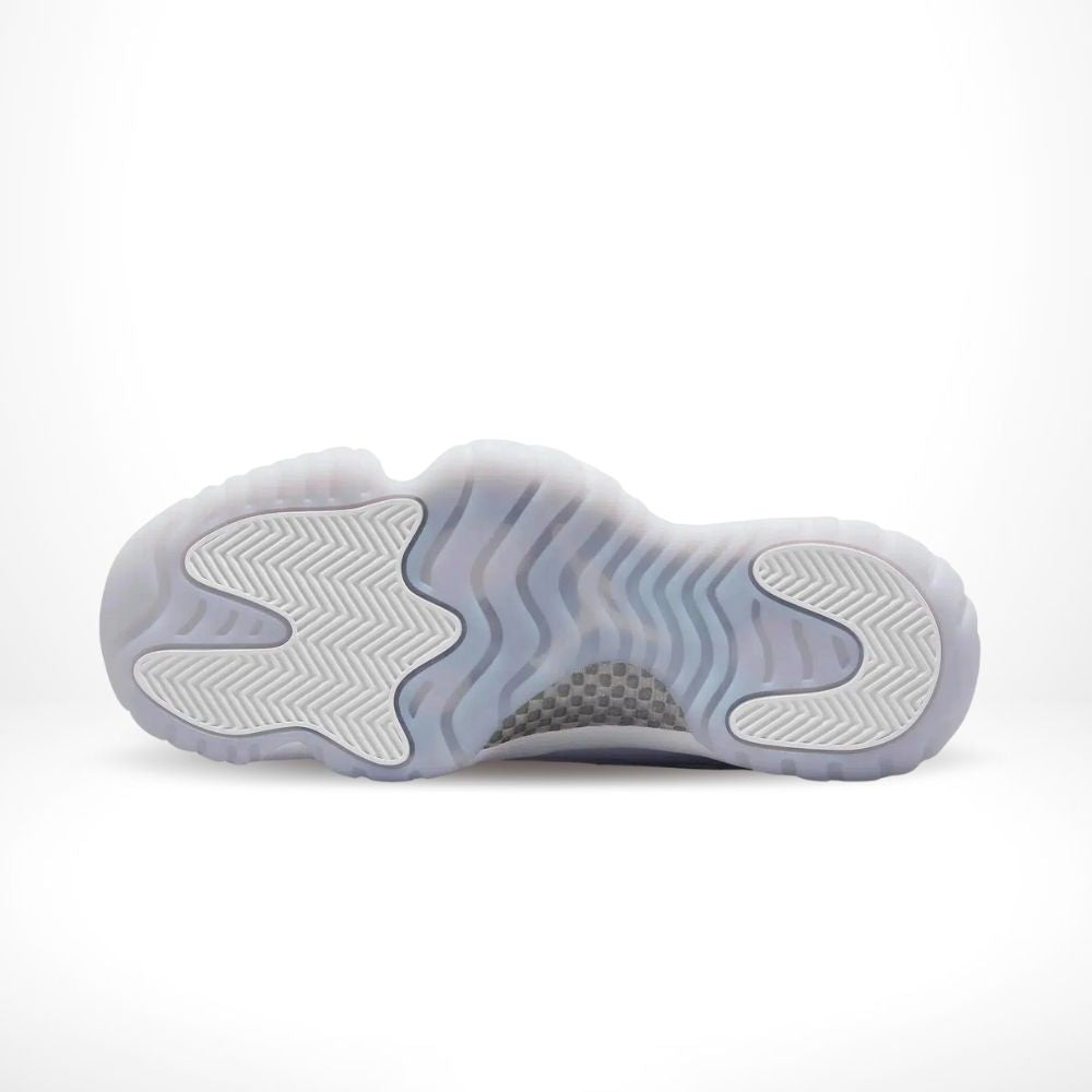 Air Jordan 11 Low in Pure Violet White - product image from the listing.