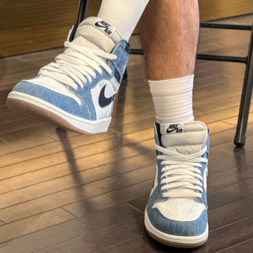 Denim Summit White Obsidian - Air Jordan 1 High OG - product image from the listing.