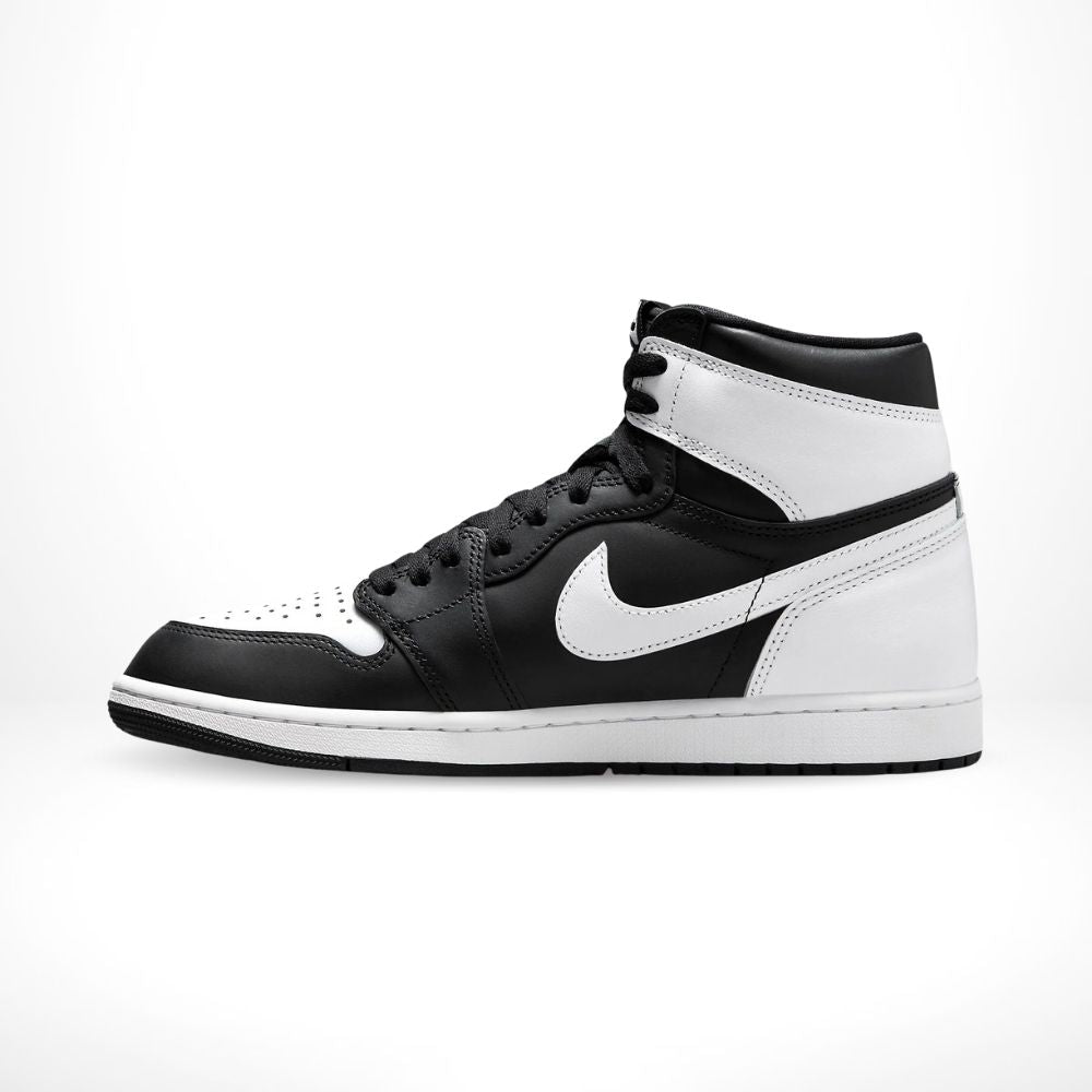 Air Jordan 1 Retro High OG in Black White - product image from the listing.