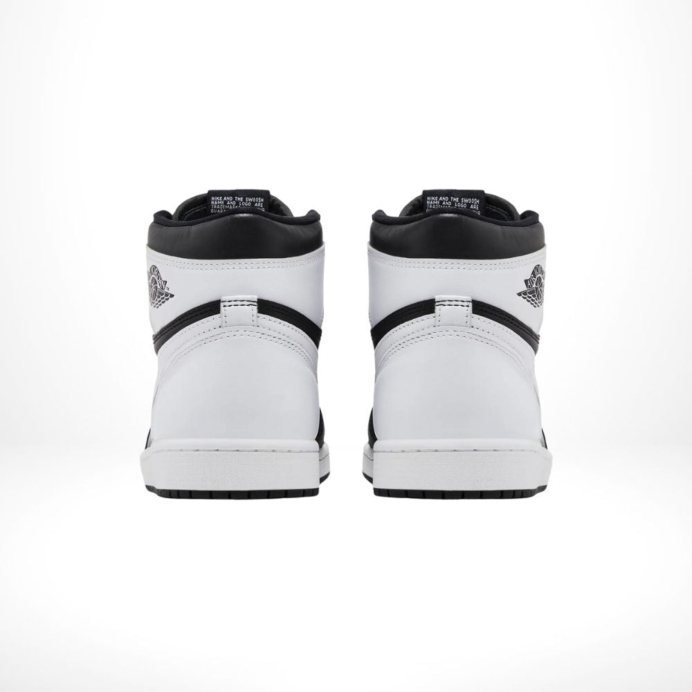 Air Jordan 1 Retro High OG in Black White - product image from the listing.