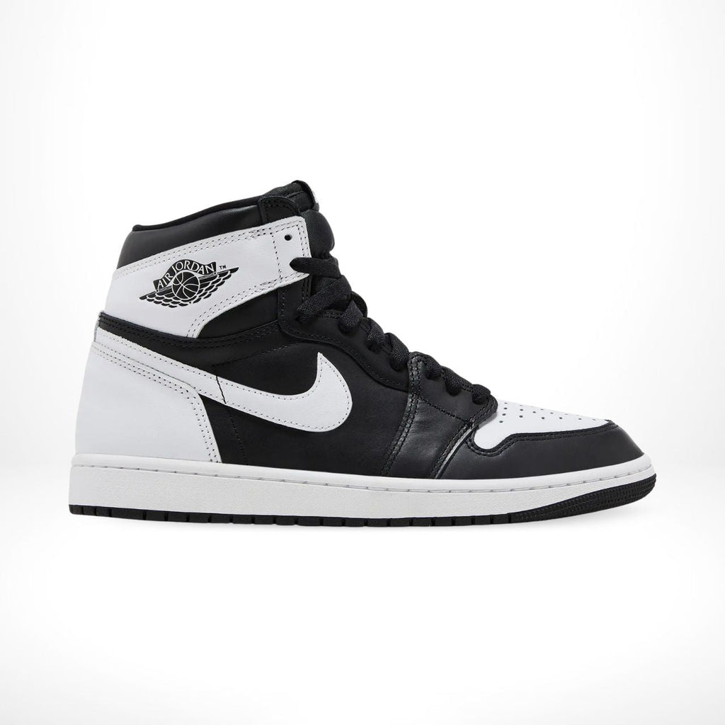 Air Jordan 1 Retro High OG in Black White - product image from the listing.