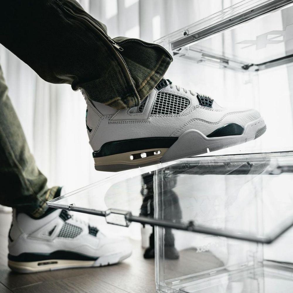 Air Jordan 4 Retro Oxidized in White Green - product image from the listing.