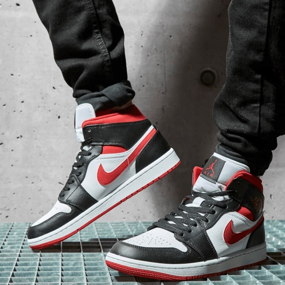 Air Jordan 1 Mid Gym in Red Black White - product image from the listing.