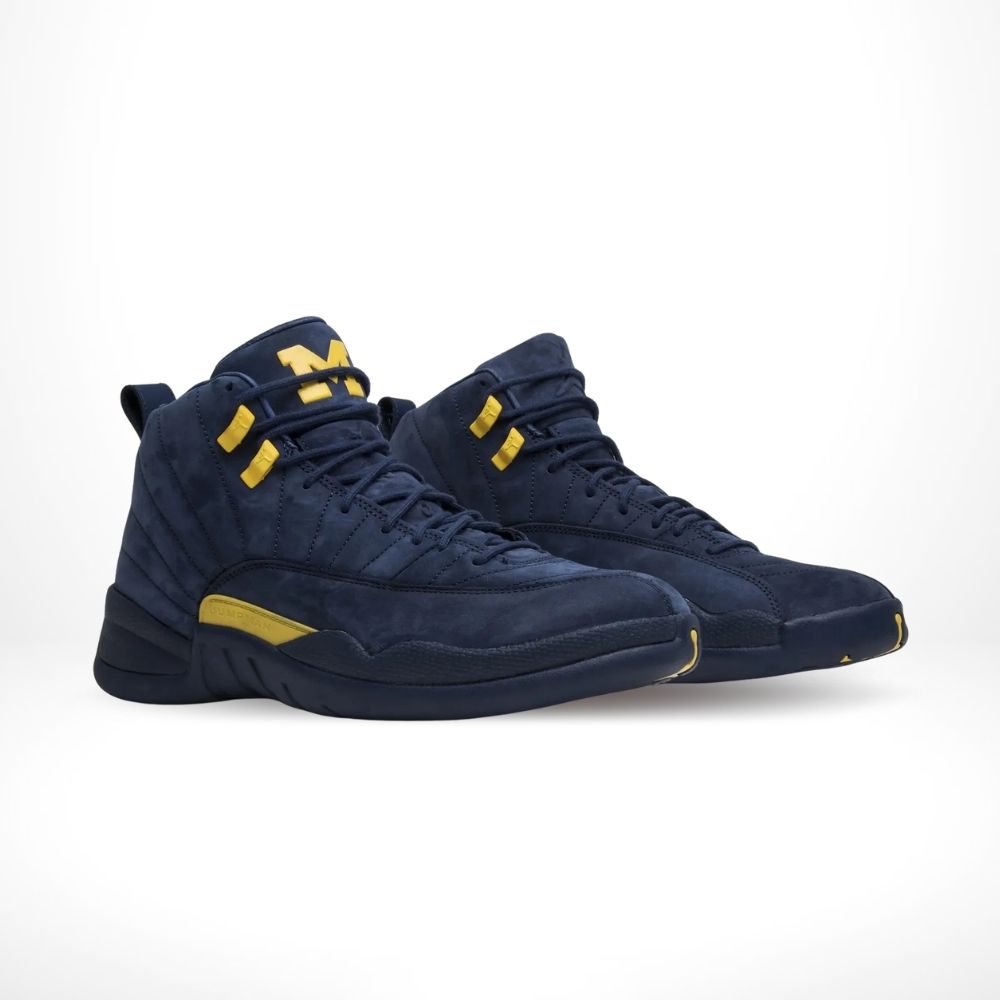 Michigan College Navy Amarillo - Air Jordan 12 Retro - product image from the listing.