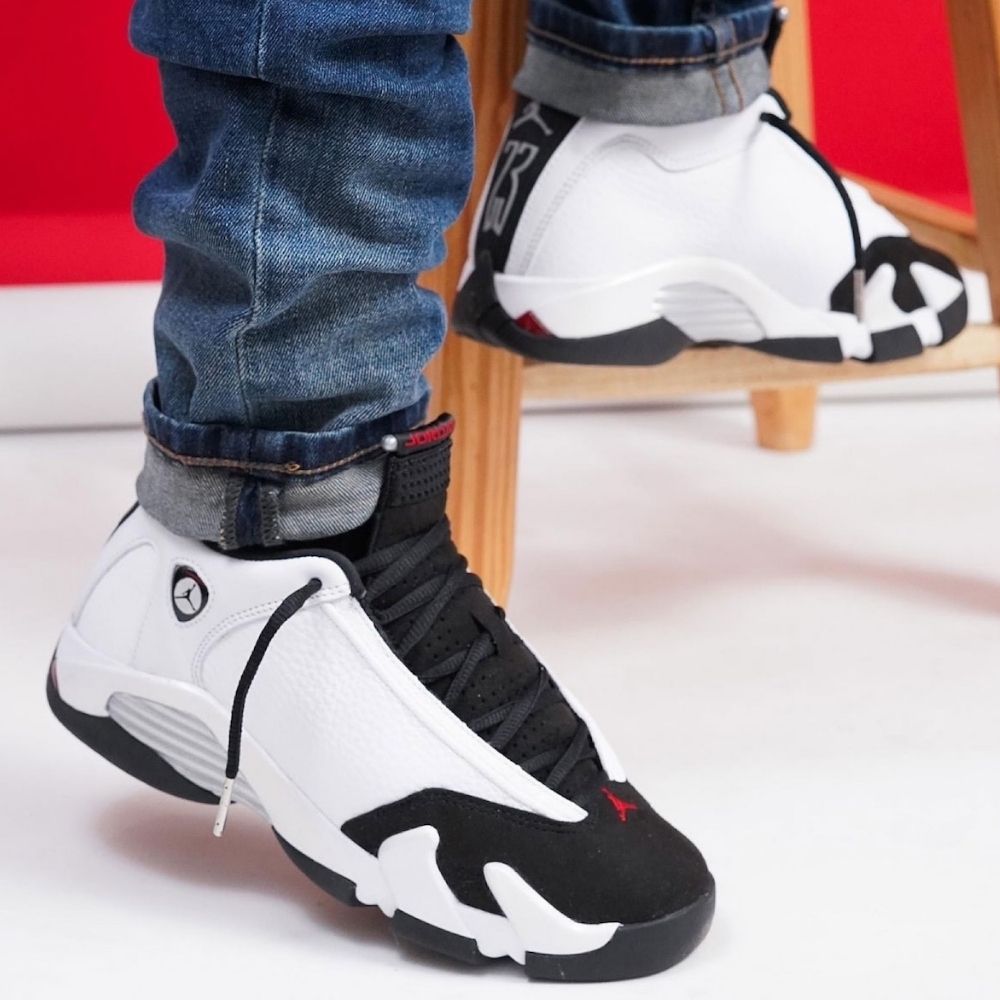 Black Toe - Air Jordan 14 Retro - product image from the listing.