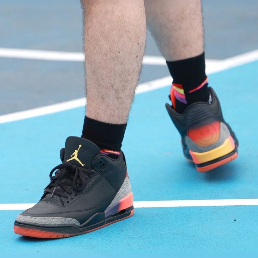 X J. Balvin Rio Gradient Rainbow - Air Jordan 3 Retro - product image from the listing.