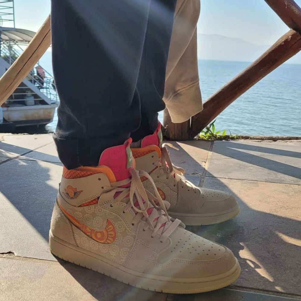 Air Jordan 1 High Zoom Air CMFT Somos Familia in Tan - product image from the listing.