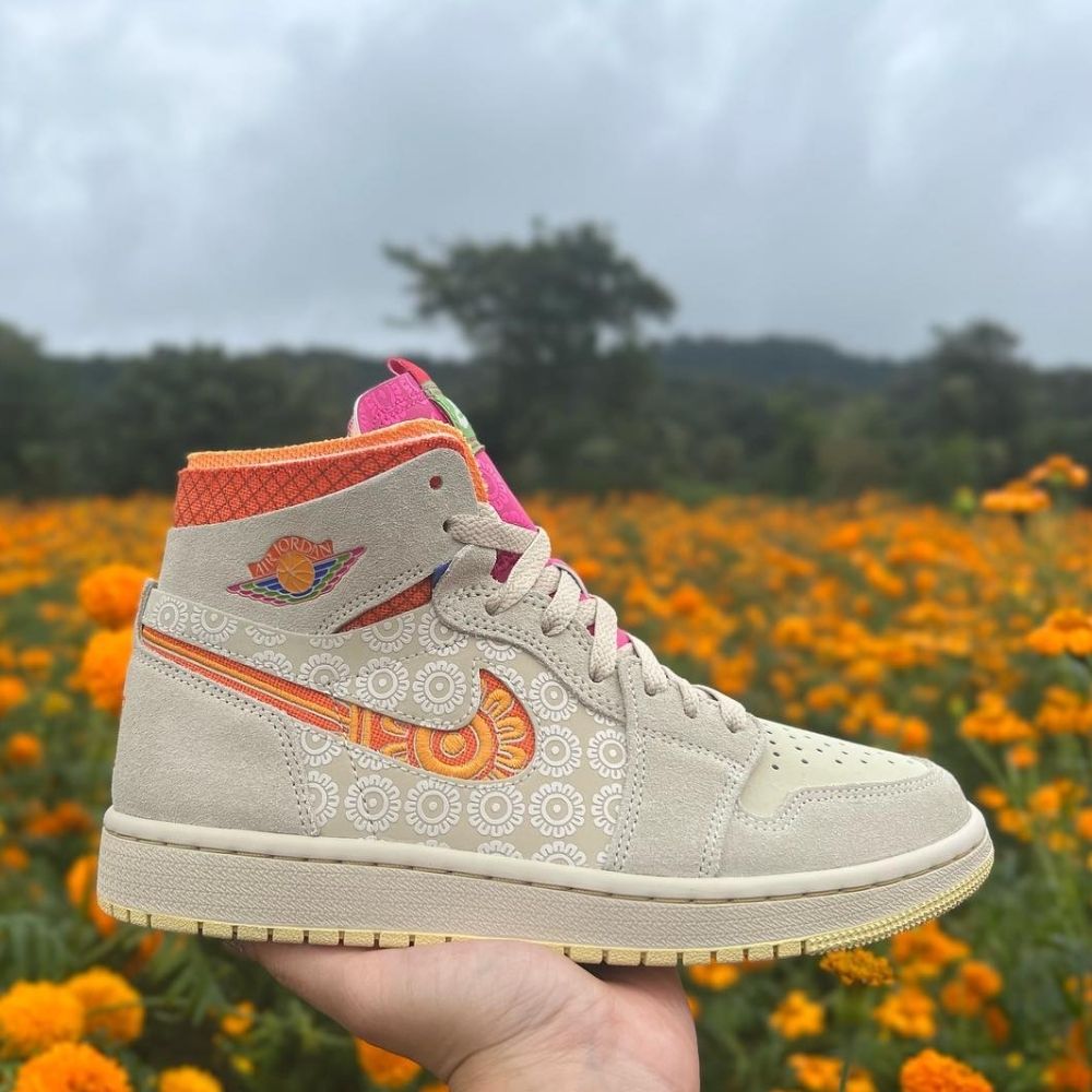 Air Jordan 1 High Zoom Air CMFT Somos Familia in Tan - product image from the listing.