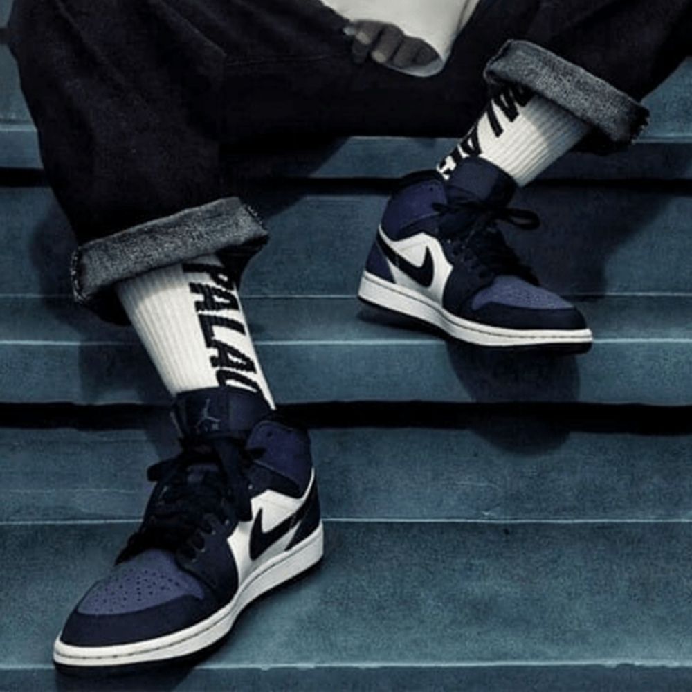 Air Jordan 1 Mid Obsidian in Purple White - product image from the listing.