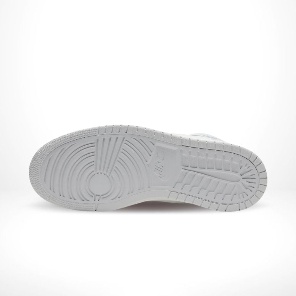 Air Jordan 1 High Zoom Air CMFT London Dust in Grey - product image from the listing.